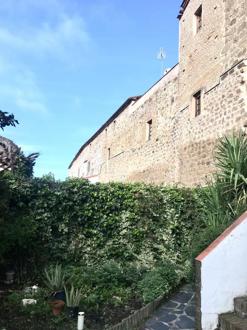 Vista exterior de Casa adosada en venta en Plasencia con Aire acondicionado, Calefacción y Jardín privado