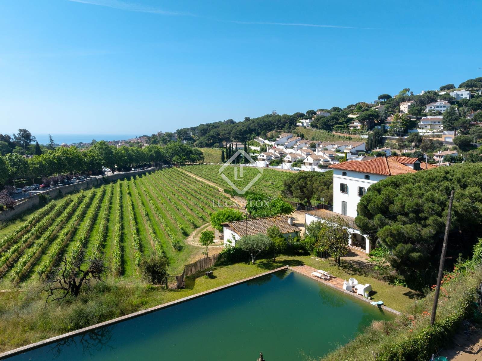 Jardí de Finca rústica en venda en Alella amb Jardí privat, Terrassa i Traster