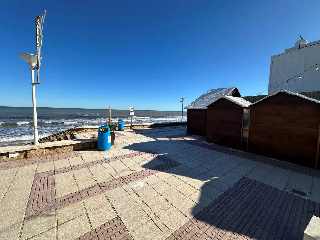 Terraza de Piso en venta en Piles con Aire acondicionado