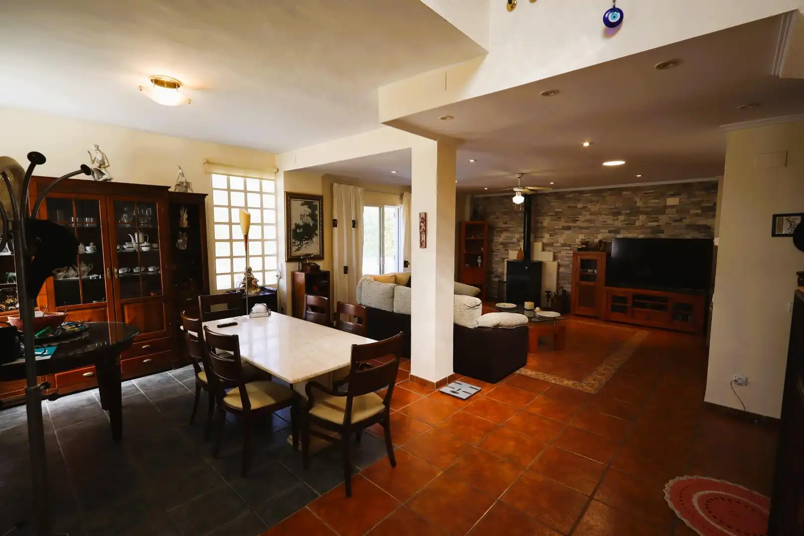 Sala de estar de Casa o chalet en venta en Chiva con Aire acondicionado, Calefacción y Jardín privado
