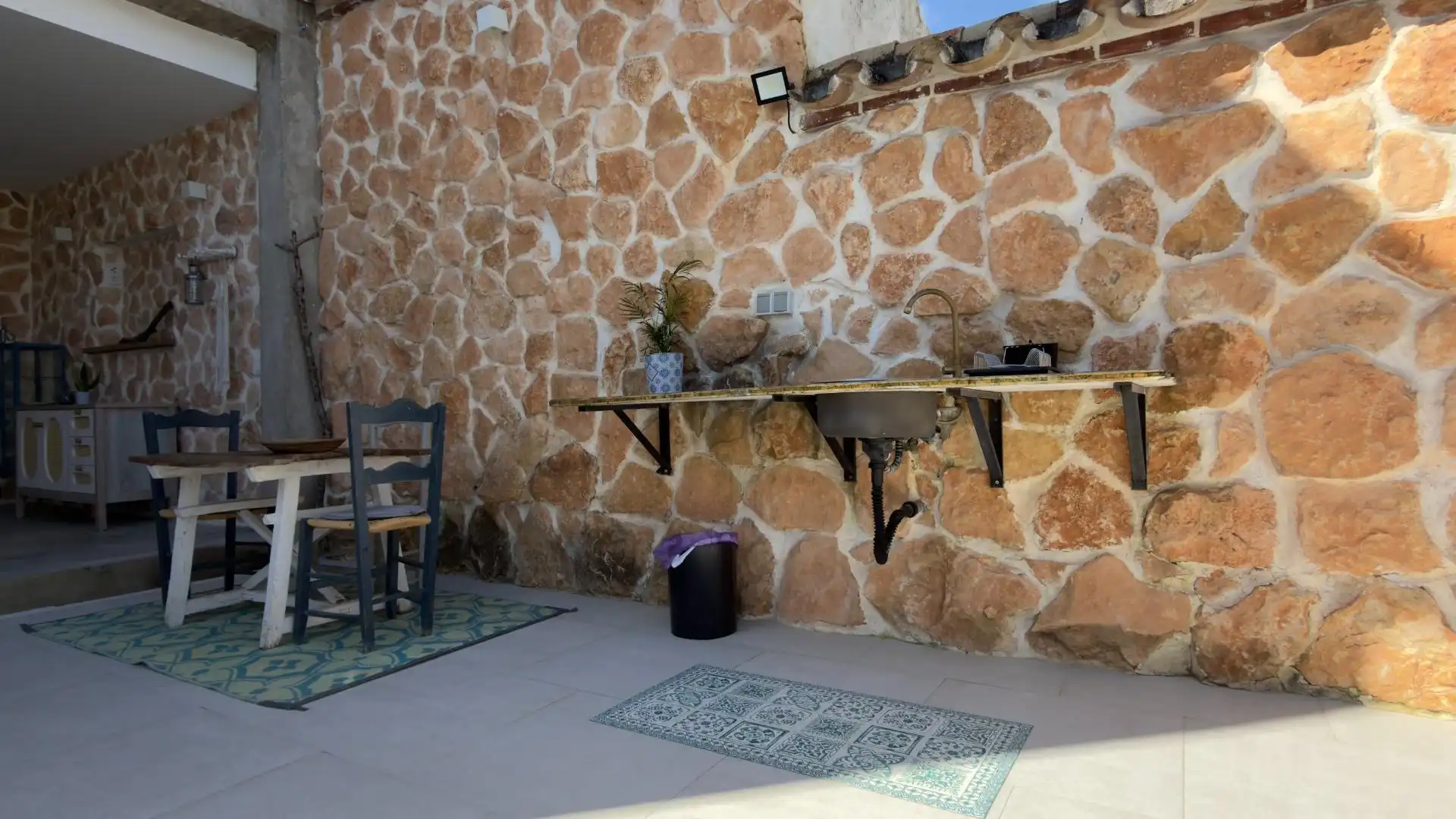 Terrassa de Casa o xalet en venda en Almodóvar del Río amb Aire condicionat, Calefacció i Terrassa