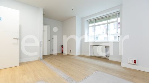 Foto 2 de Piso en venta en Poza Lizentziatuaren Kalea, Alhóndiga, Bilbao