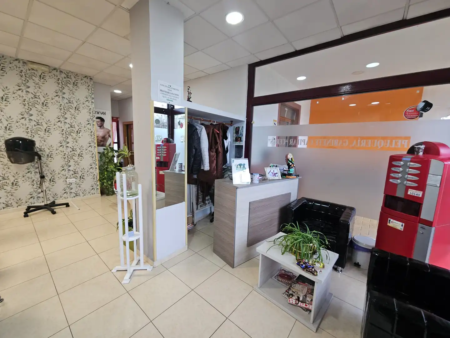 Local comercial en venda a Avenida Alfonso Diaz de Bustamante y Quijano, imagen 7