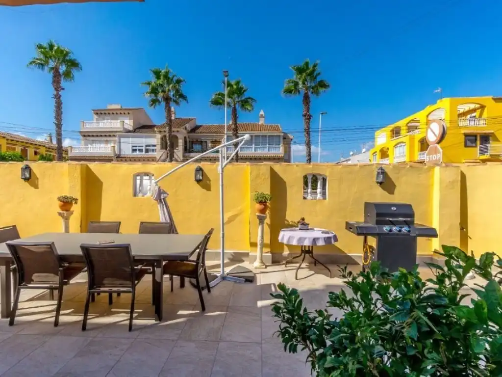 Apartment with garden for sale in Playa de los Locos, imagen 6