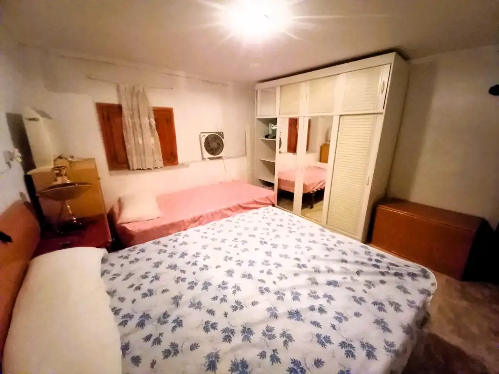 Bedroom of Houses for sale in Calles  with Private garden, Terrace and Storage room