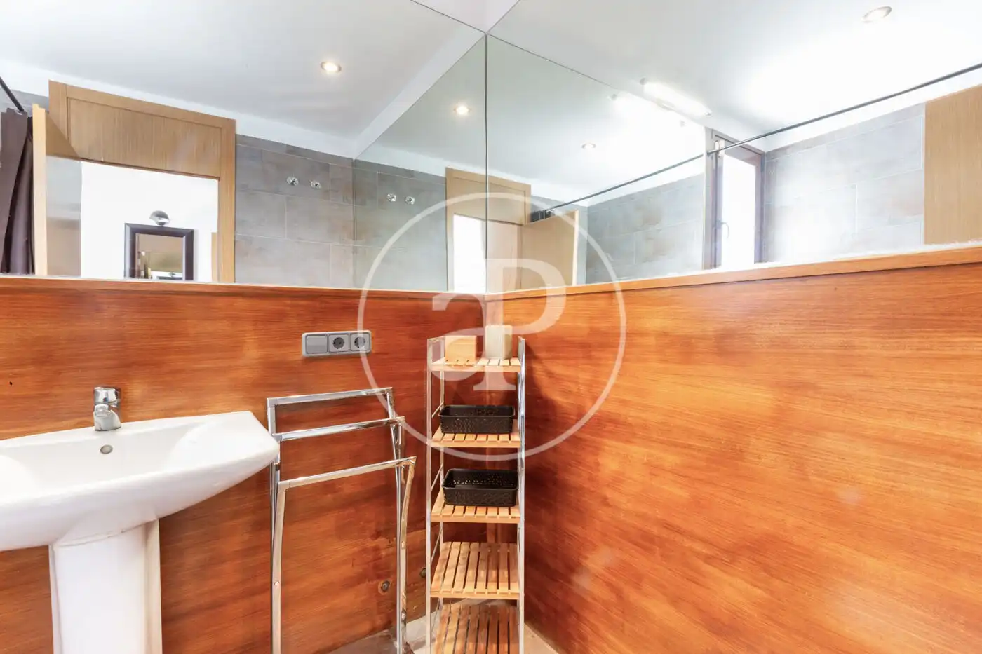 Bathroom of Houses for sale in Chiva  with Air Conditioner, Heating and Private garden