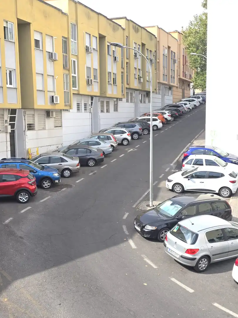 Parkplatz von Wohnung zur Miete in Casco Antiguo