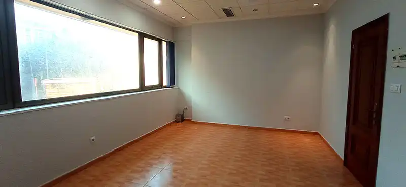 Office for sale in Vigo   with Air Conditioner and Terrace