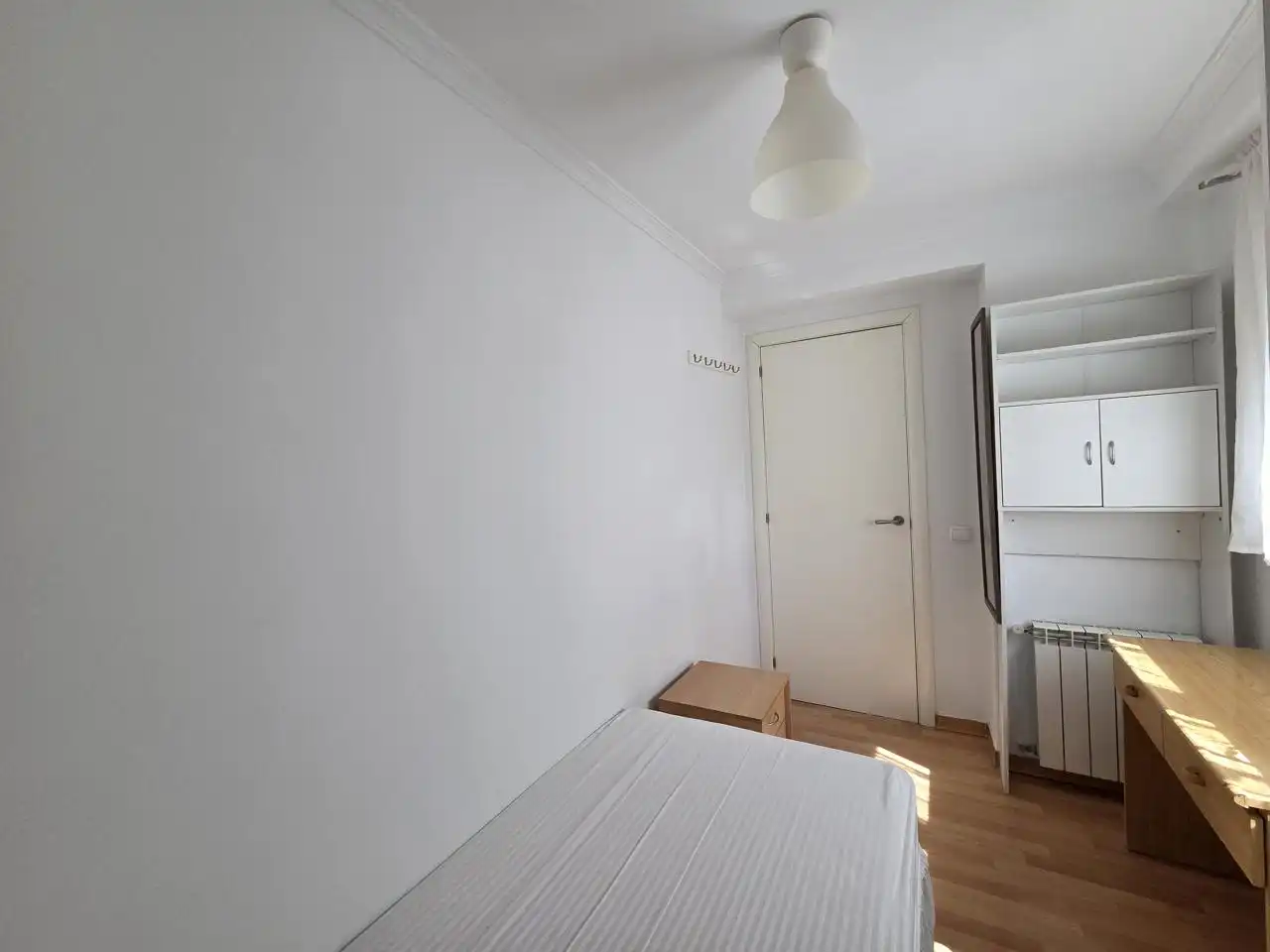 Habitación de Piso de alquiler en Madrid con Aire acondicionado, Calefacción y Amueblado