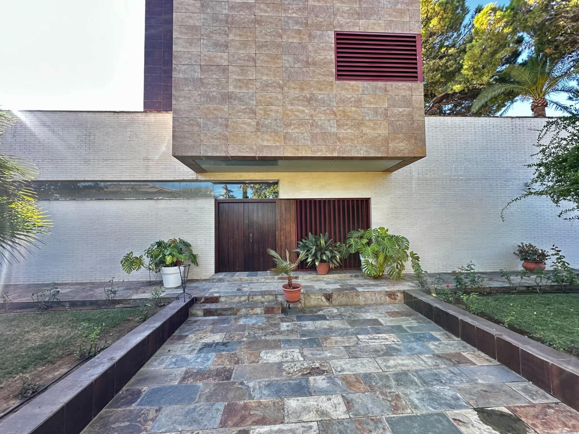 Exterior view of House or chalet for sale in  Córdoba Capital  with Air Conditioner, Heating and Private garden