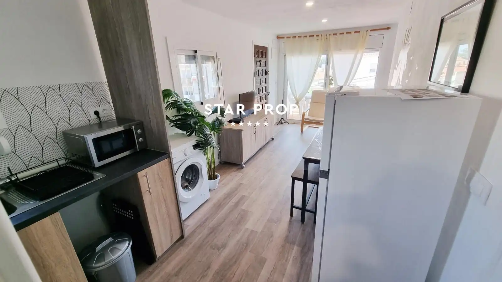 Kitchen of Flat for sale in Llançà  with Terrace, Washing machine and Microwave