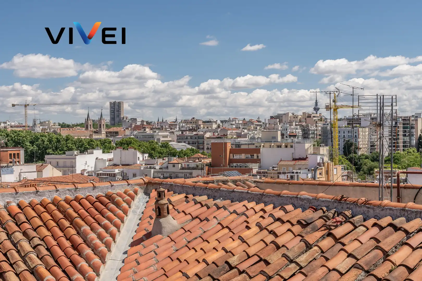 Vista exterior de Ático en venta en Madrid con Calefacción y Terraza