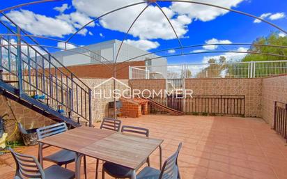 Terrassa de Casa adosada en venda en Castellón de la Plana / Castelló de la Plana amb Aire condicionat, Calefacció i Terrassa