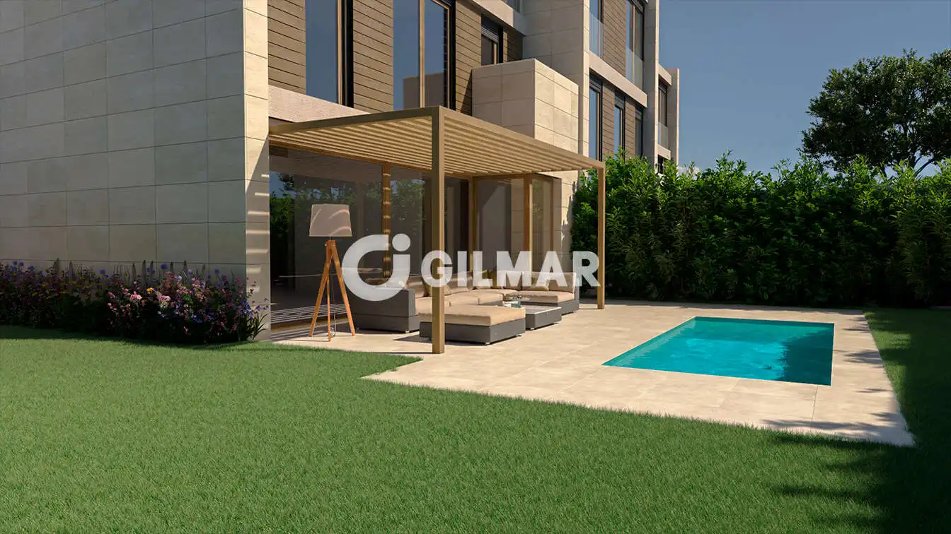 Terraza de Casa adosada en venta en Madrid con Calefacción, Jardín privado y Piscina