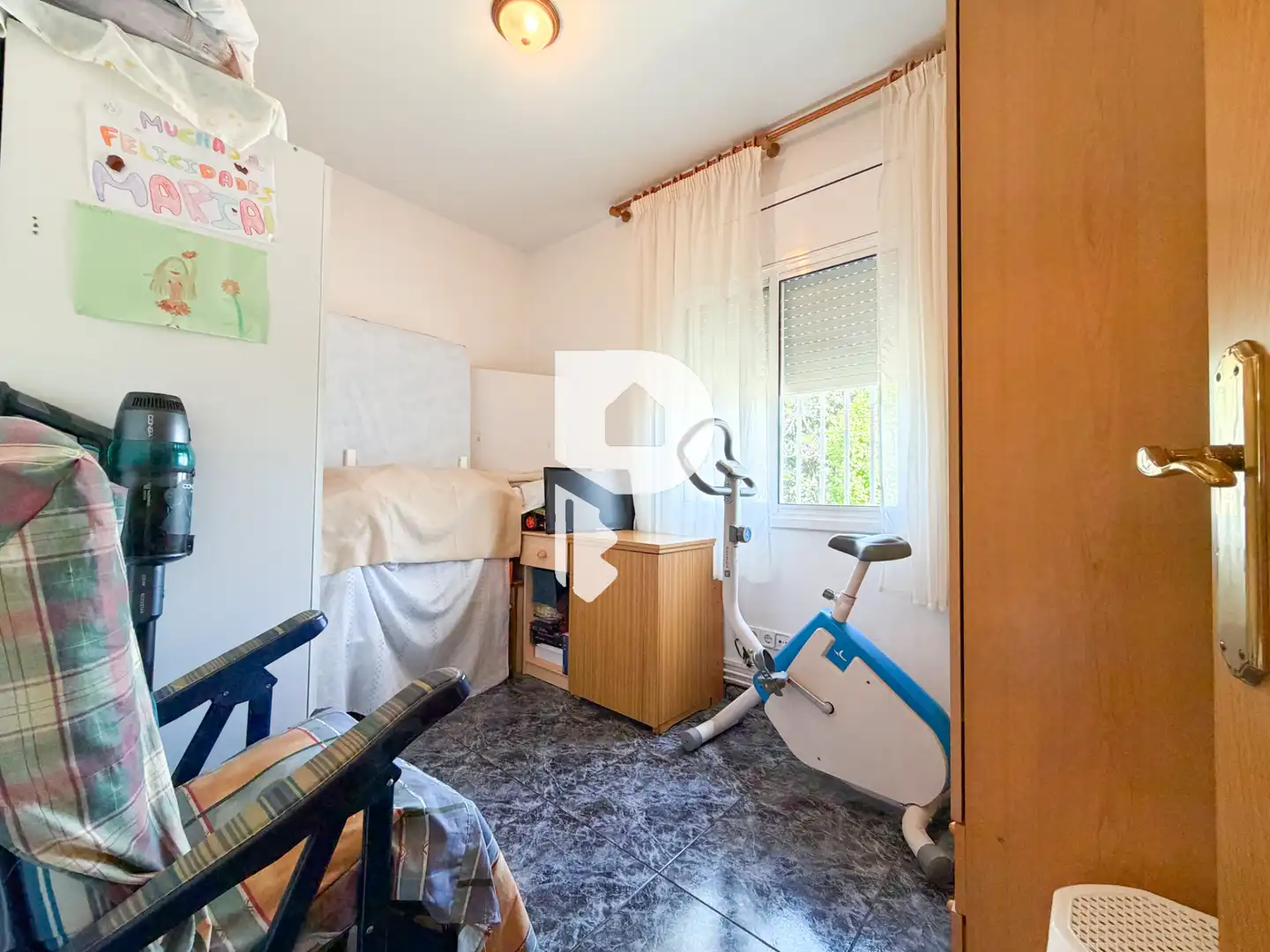 Schlafzimmer von Haus oder Chalet zum Verkauf in Sant Vicenç Dels Horts mit Klimaanlage, Heizung und Privatgarten