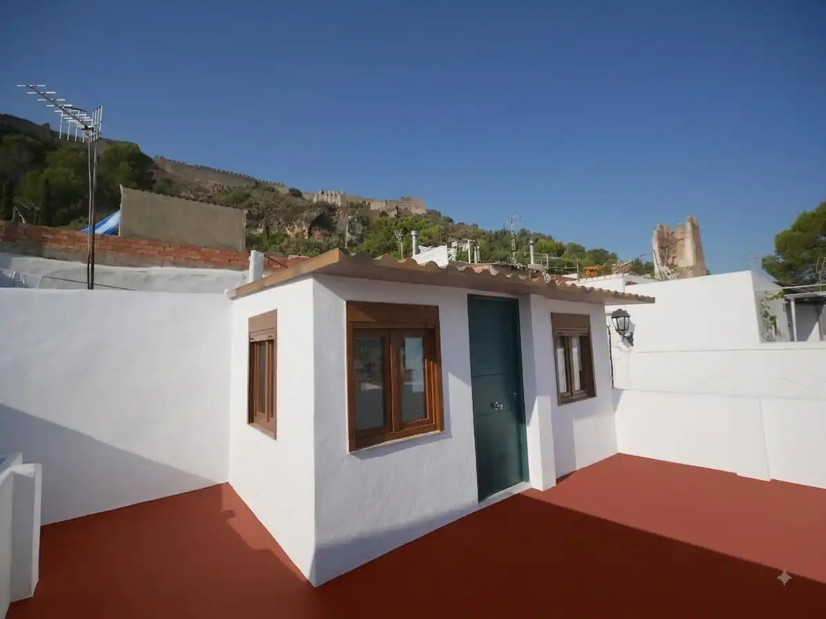Vista exterior de Casa adosada en venta en Sagunto / Sagunt con Terraza