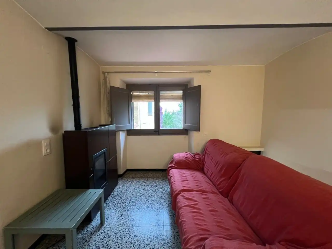 Casa adosada en venda a Plaça Constitucio, 2, Ultramort