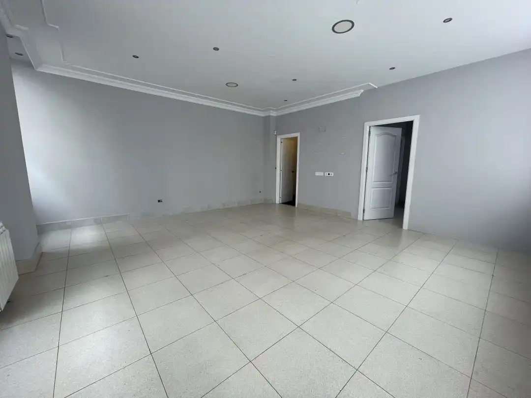 Local comercial en venta en Legazpi, imagen 3