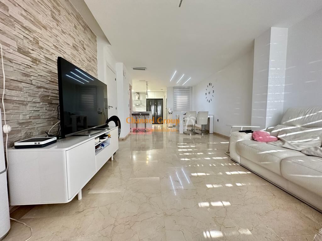 Living room of Single-family semi-detached for sale in Elche / Elx  with Air Conditioner, Heating and Private garden