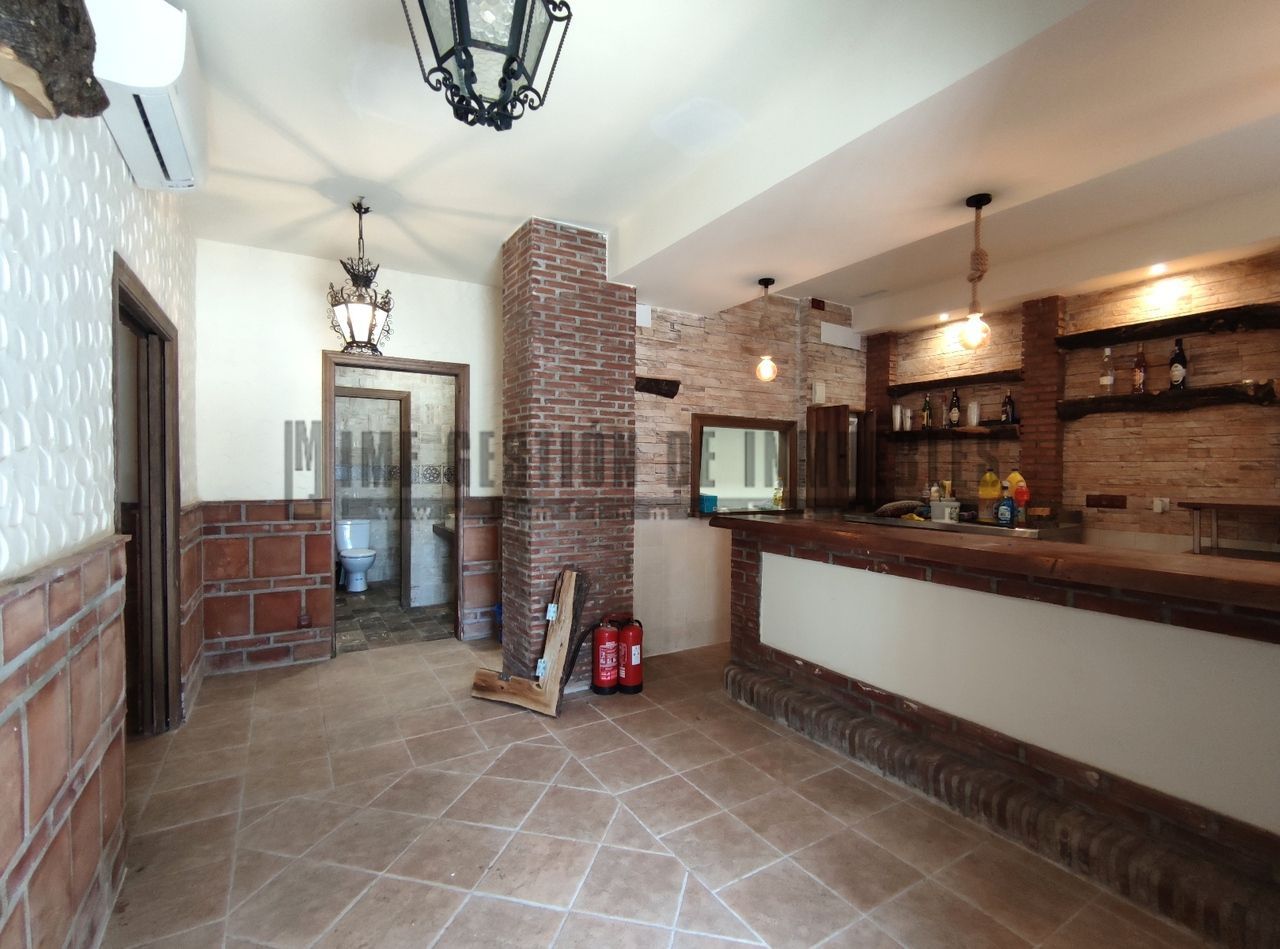 Kitchen of Premises for sale in Vélez-Málaga  with Air Conditioner