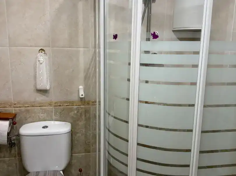 Bany de Casa adosada en venda en Miranda de Ebro amb Jardí privat, Parquet i Traster