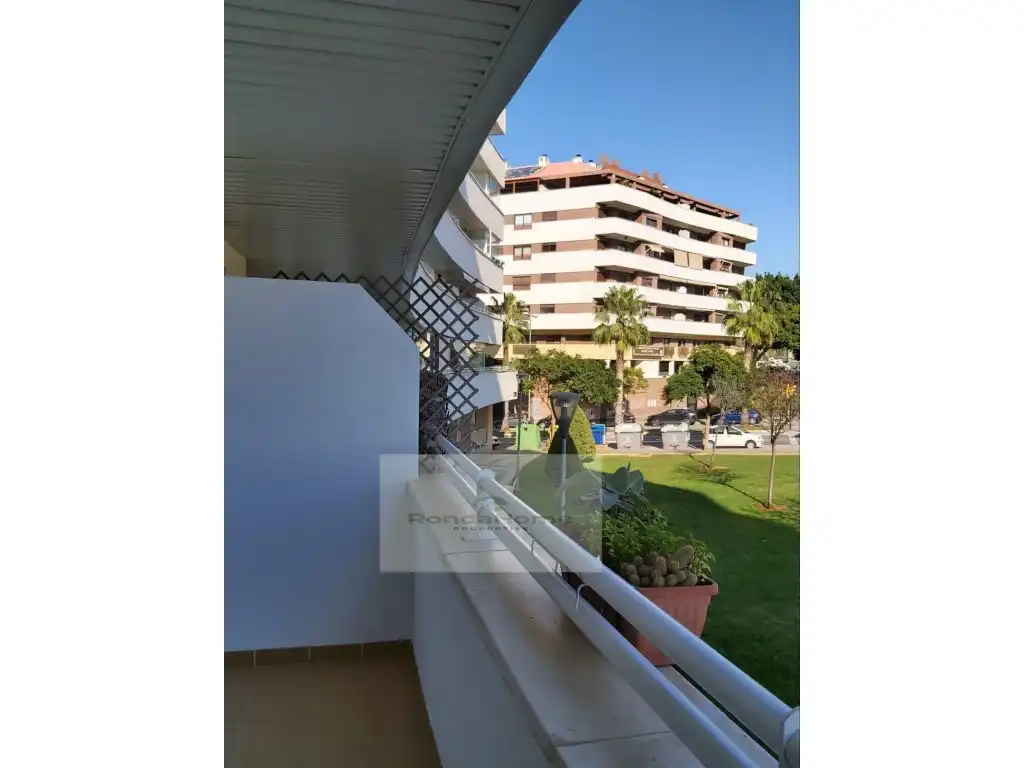 Piso de alquiler en Plaza Manos Unidas, El Tejar - Hacienda Bizcochero