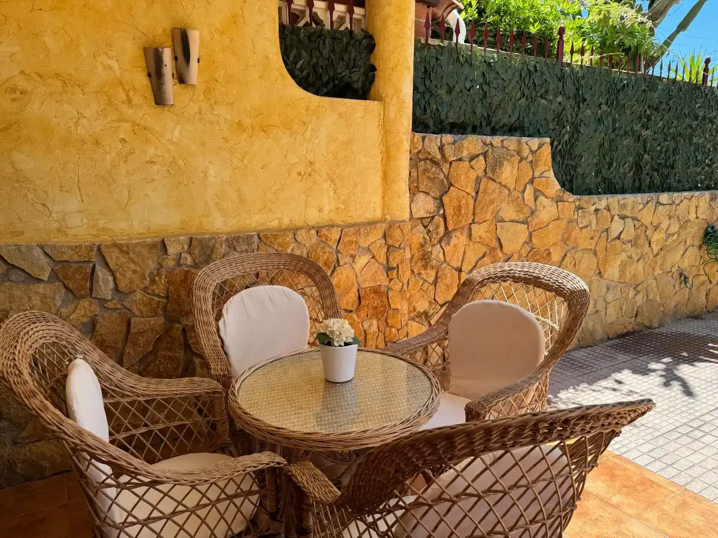Maisonette zur Miete in Calle Via, 206, Bahia