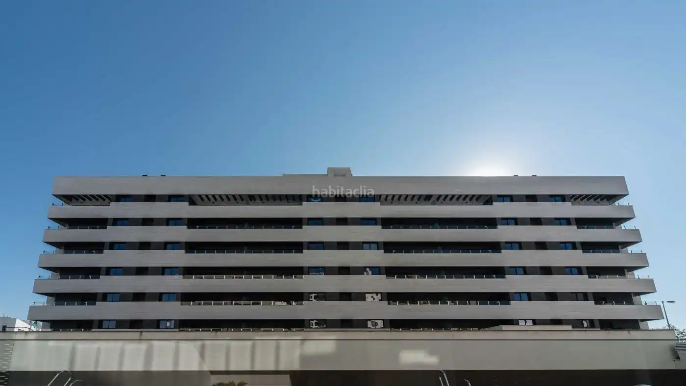 Piso con piscina en venta en Avenida Donantes de Órganos 3, imagen 4