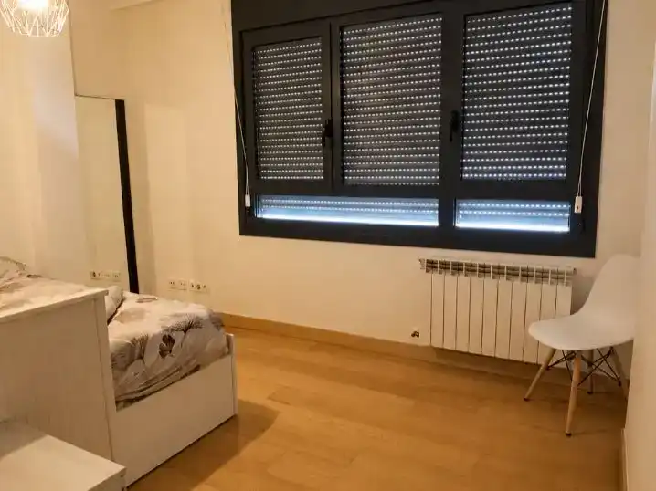 Dormitori de Pis en venda en Erandio amb Balcó