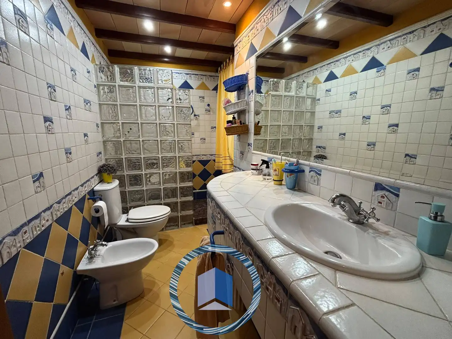 Baño de Casa o chalet en venta en Alcalá de Guadaira con Aire acondicionado, Jardín privado y Terraza