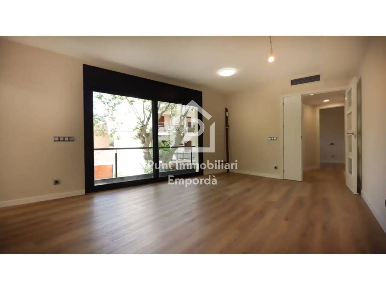 Exterior view of Flat for sale in Llançà  with Air Conditioner, Heating and Parquet flooring