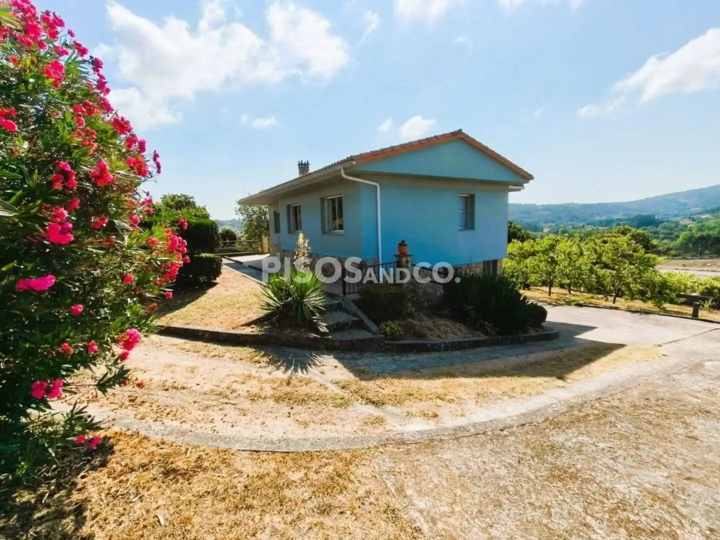Casa o xalet en venda en Culleredo amb Terrassa i Moblat