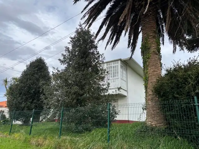 Vista exterior de Casa o chalet en venta en Narón con Parquet, Trastero y Amueblado