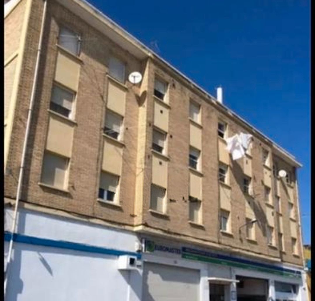 Vista exterior de Edifici en venda en Miranda de Ebro