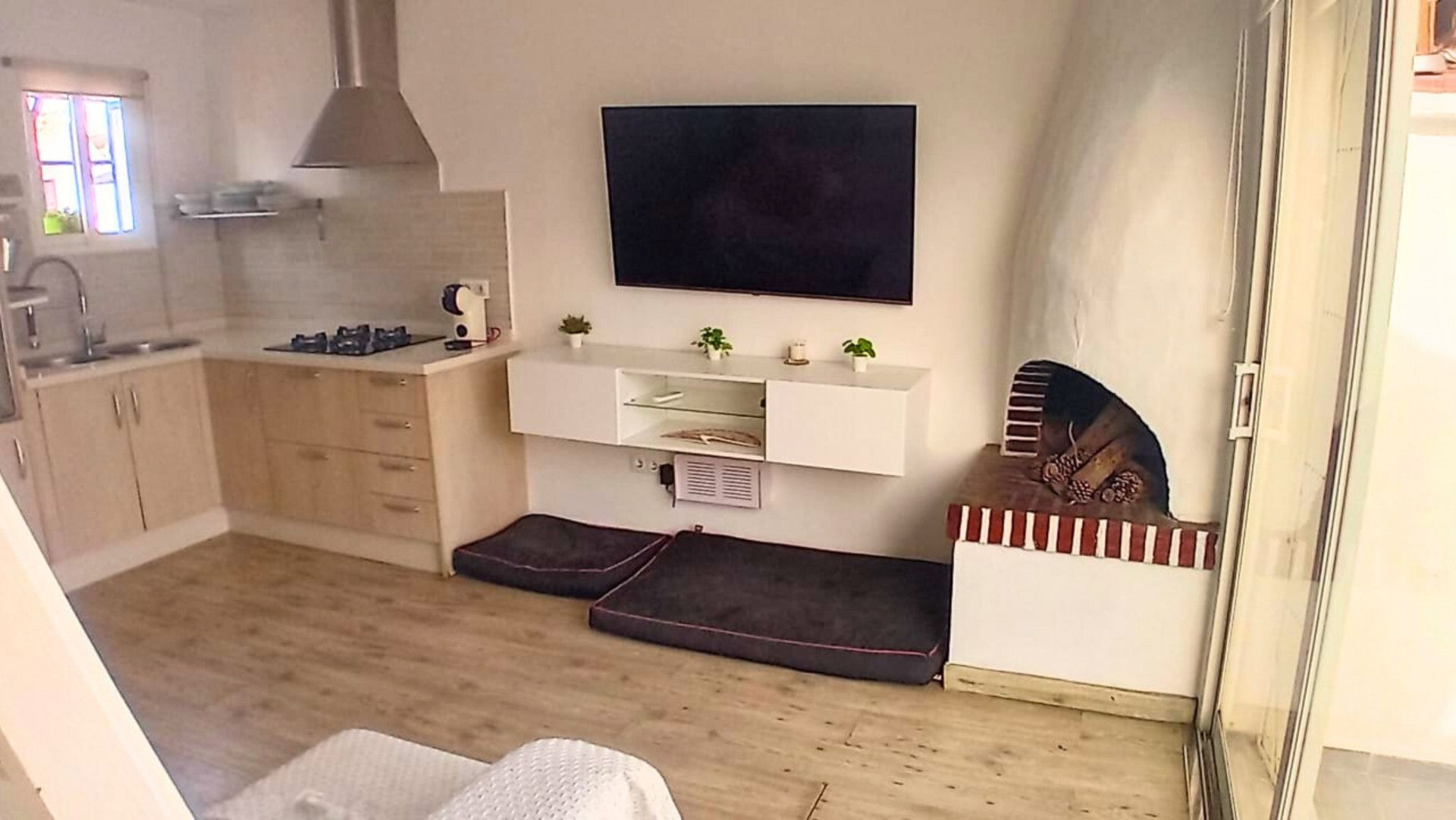 Sala d'estar de Casa adosada en venda en Mijas amb Aire condicionat, Terrassa i Traster