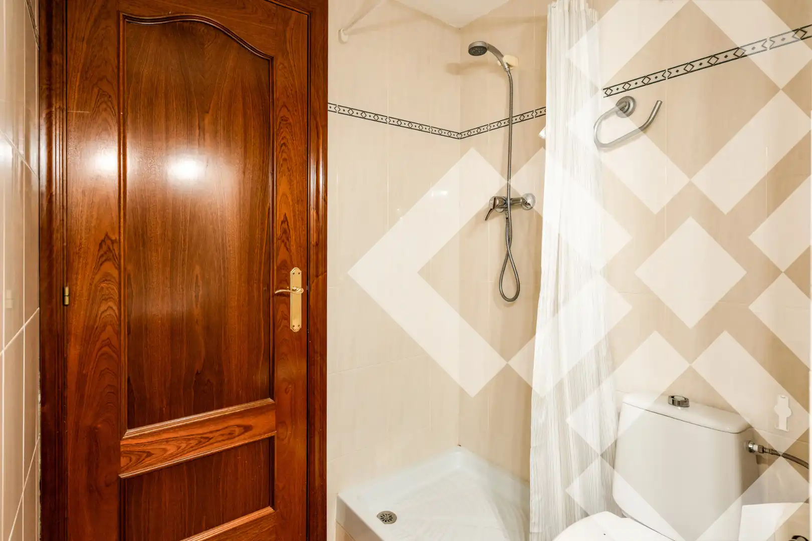 Baño de Piso en venta en Cerdanyola del Vallès con Aire acondicionado, Calefacción y Amueblado