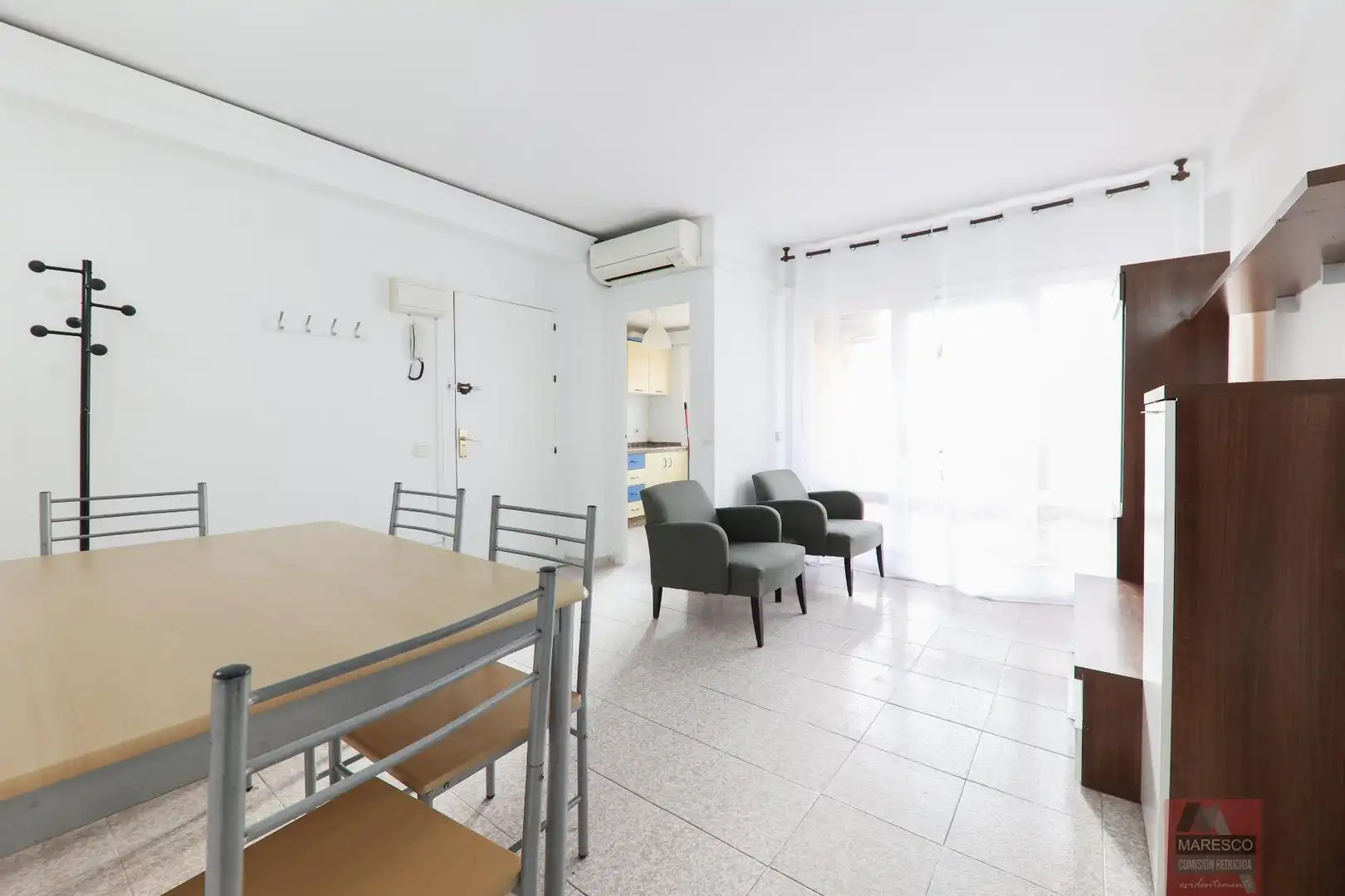 Living room of Flat for sale in Fuengirola  with Air Conditioner, Terrace and Balcony