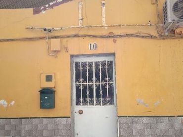 House for sale in Calle Lorenzo De Cepeda 10