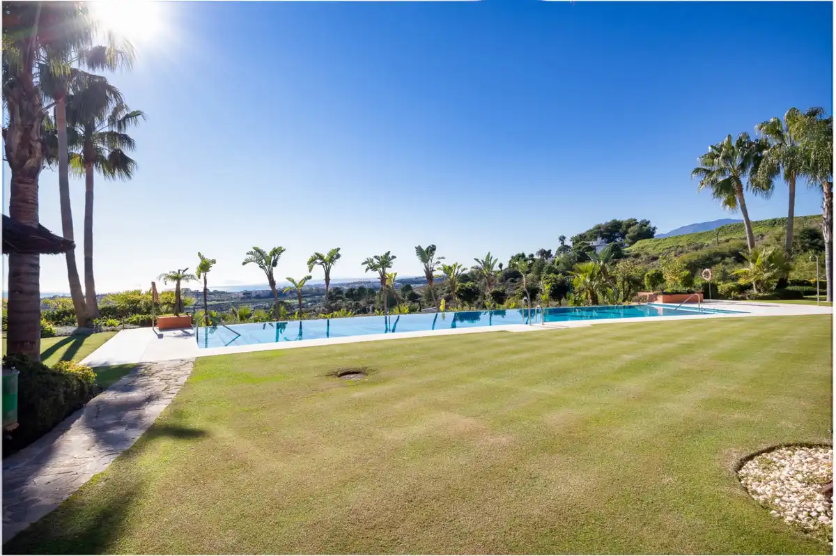Jardí de Apartament de lloguer amb opció a compra en Benahavís amb Aire condicionat, Jardí privat i Moblat