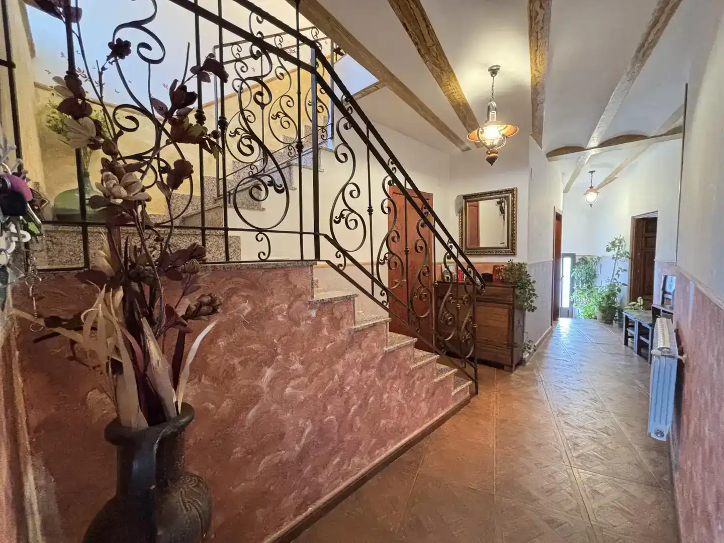 Casa adosada en venda en Robledo amb Parquet, Traster i Moblat