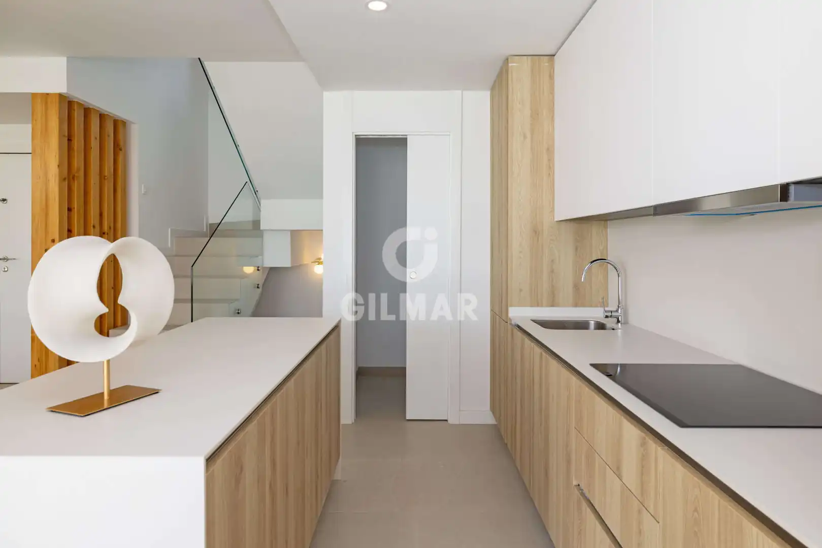 Cocina de Casa adosada en venta en Estepona con Calefacción, Jardín privado y Piscina
