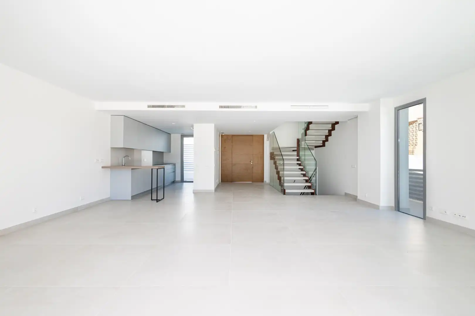 Casa adosada en venta en Marbella con Aire acondicionado, Jardín privado y Terraza