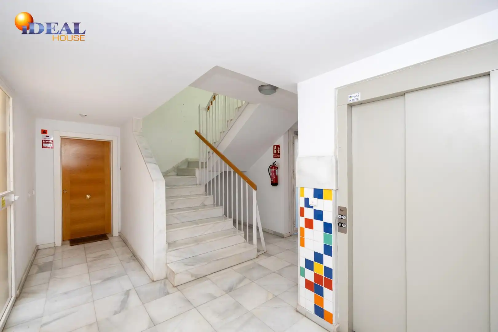 Piso con ascensor en venta en Genil, imagen 4