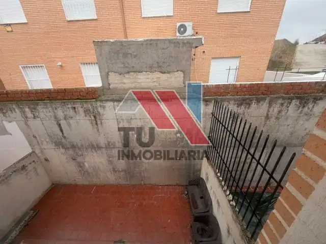 Terrassa de Casa o xalet en venda en Otero amb Calefacció, Jardí privat i Balcó