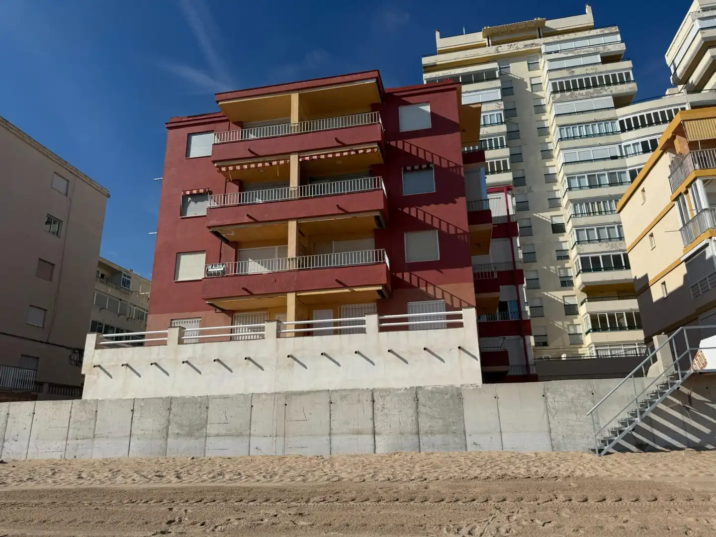 Vista exterior de Apartamento en venta en Tavernes de la Valldigna con Terraza, Trastero y Amueblado