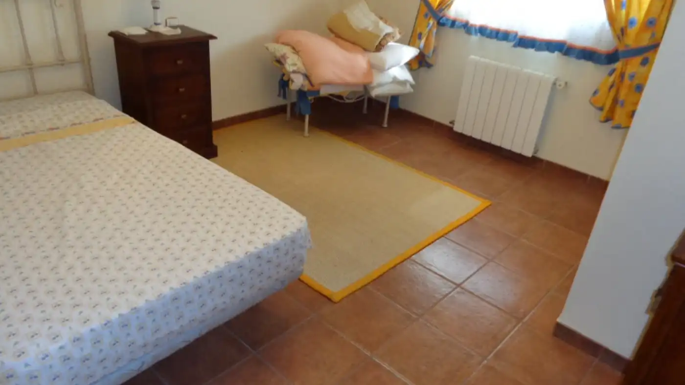 Habitación de Casa o chalet en venta en Petrer con Aire acondicionado, Calefacción y Jardín privado