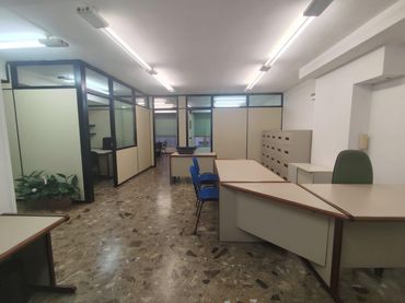 Ufficio con ascensore in affitto a Calle del Coso 67