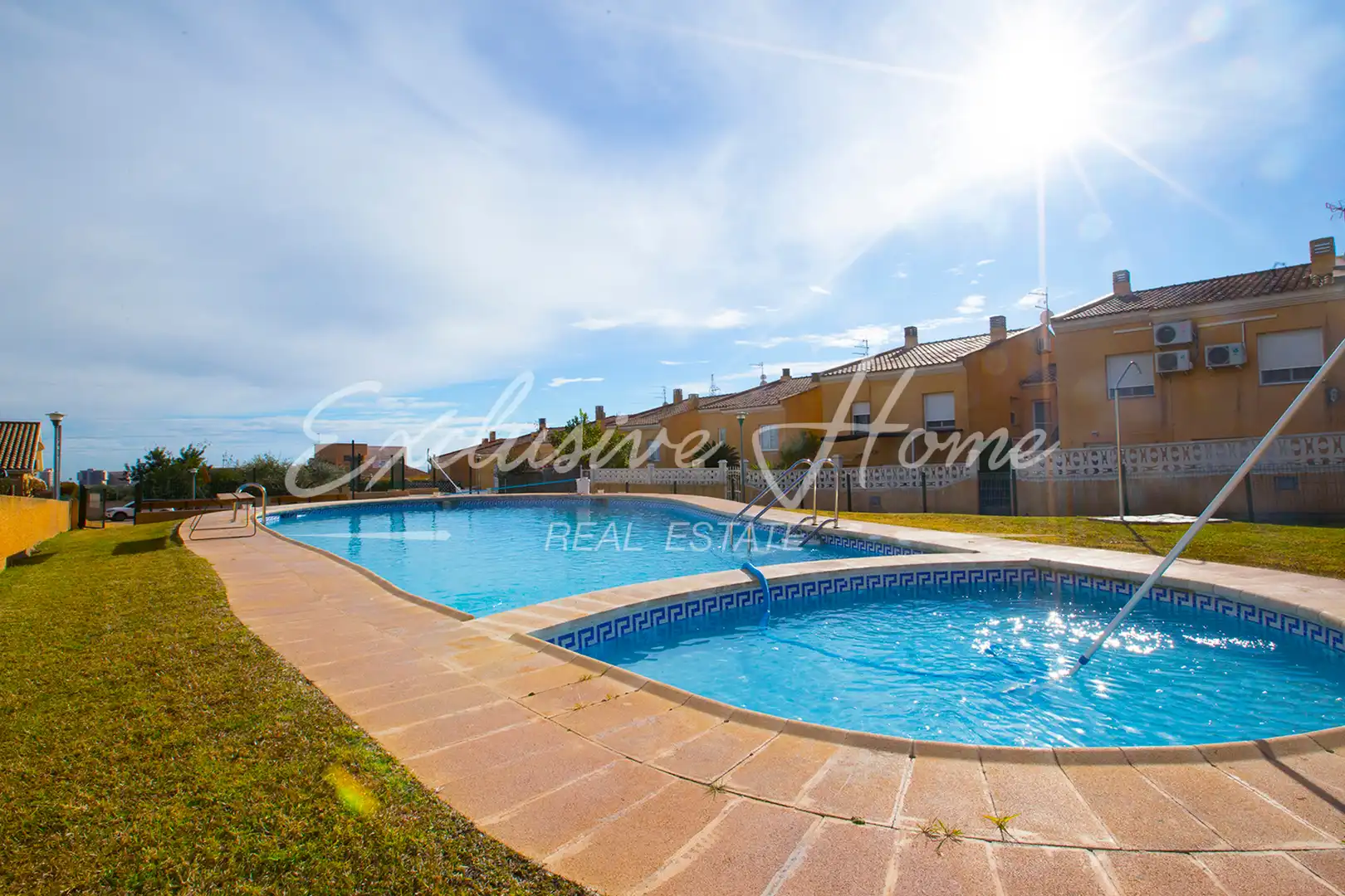 Schwimmbecken von Haus oder Chalet zum Verkauf in Peñíscola / Peníscola mit Klimaanlage, Heizung und Privatgarten