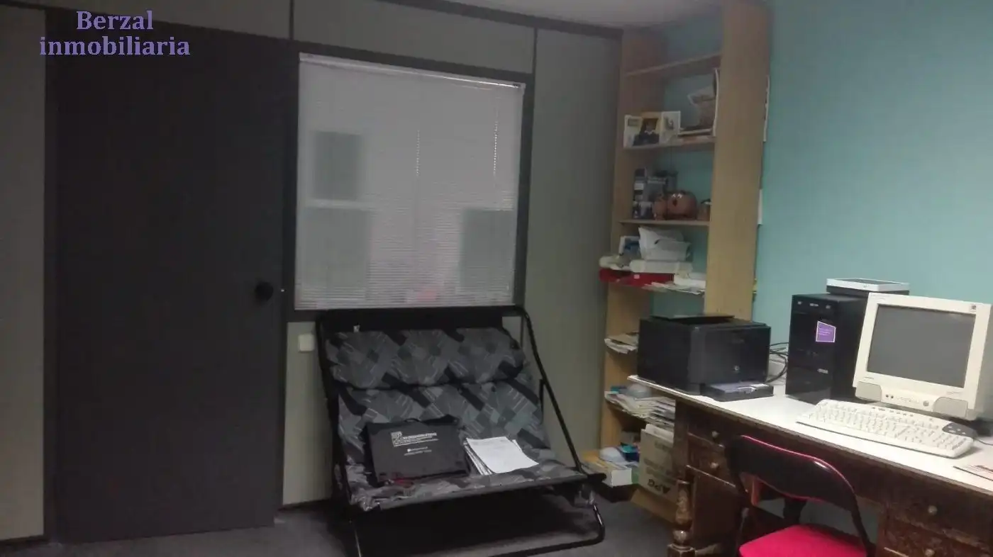Oficina en venta en  Logroño con Calefacción