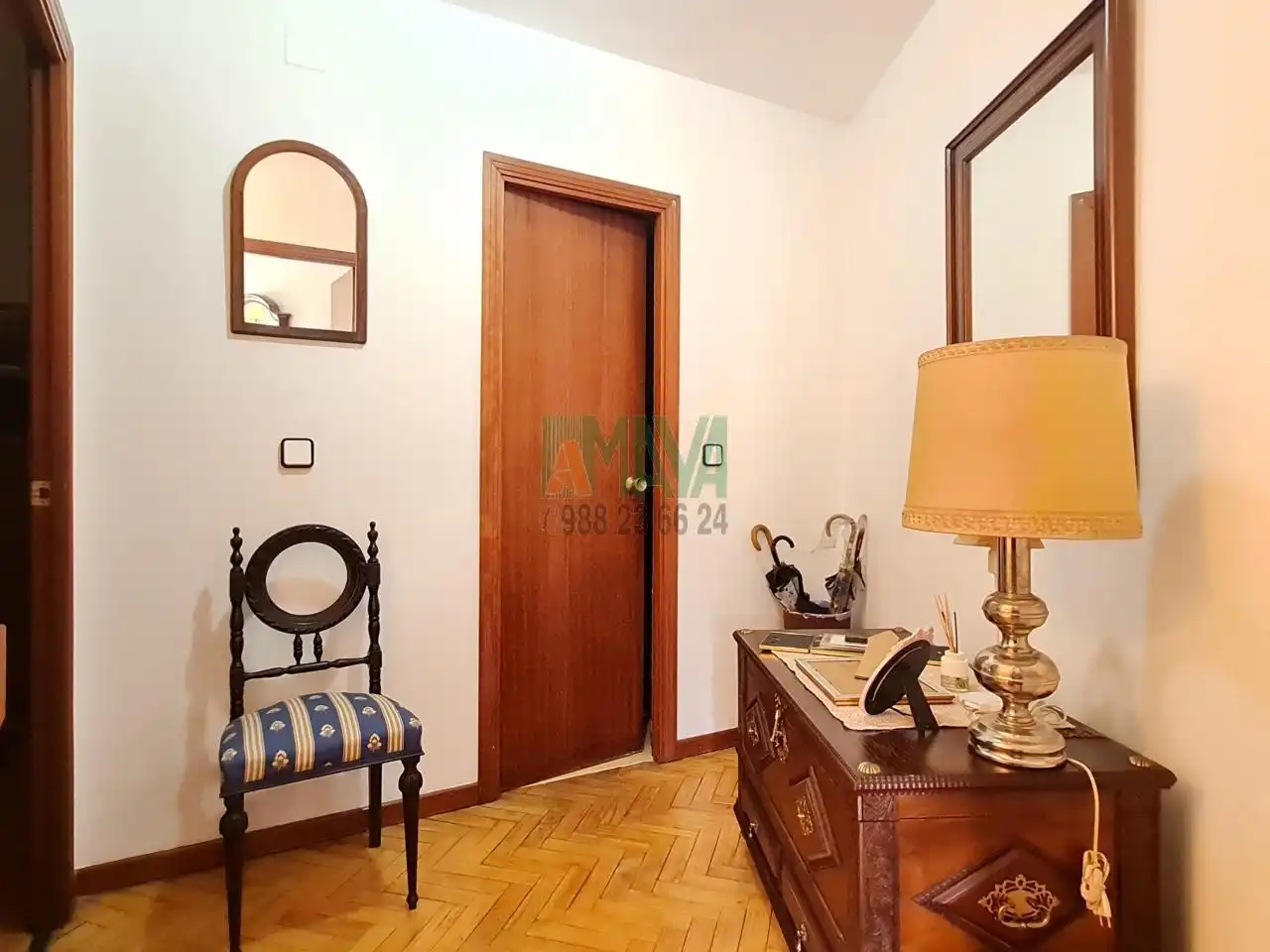 Dormitori de Dúplex en venda en Ourense Capital  amb Calefacció, Parquet i Traster